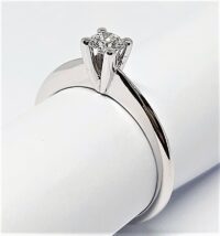 Anello Solitario Classico Diamante 4-min